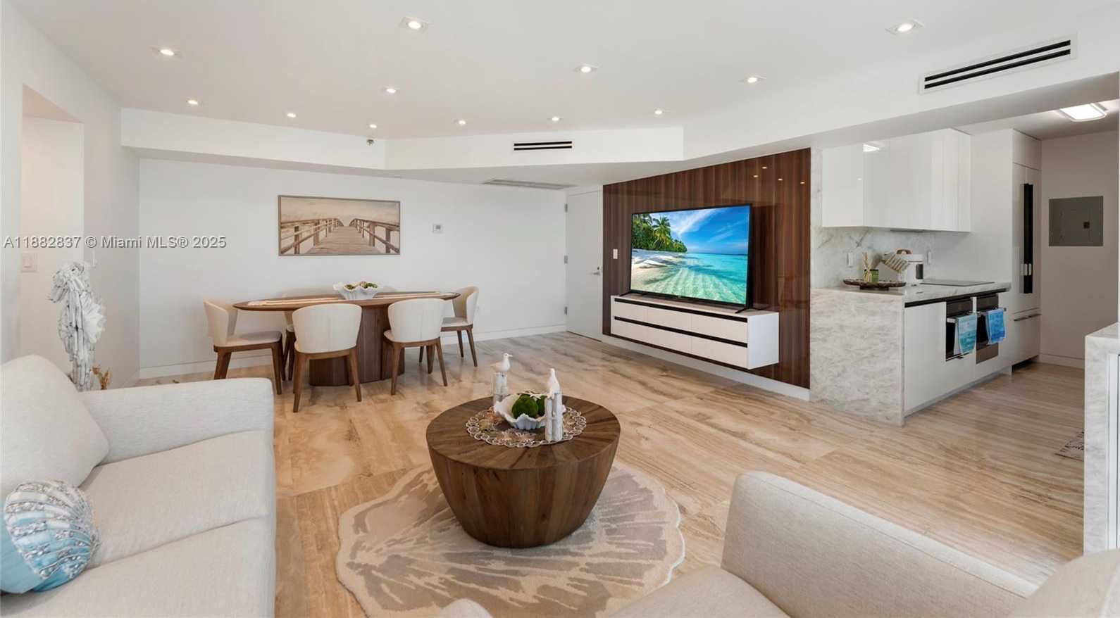 Small Image of 5900 COLLINS AVE #604, Miami Beach Number 13