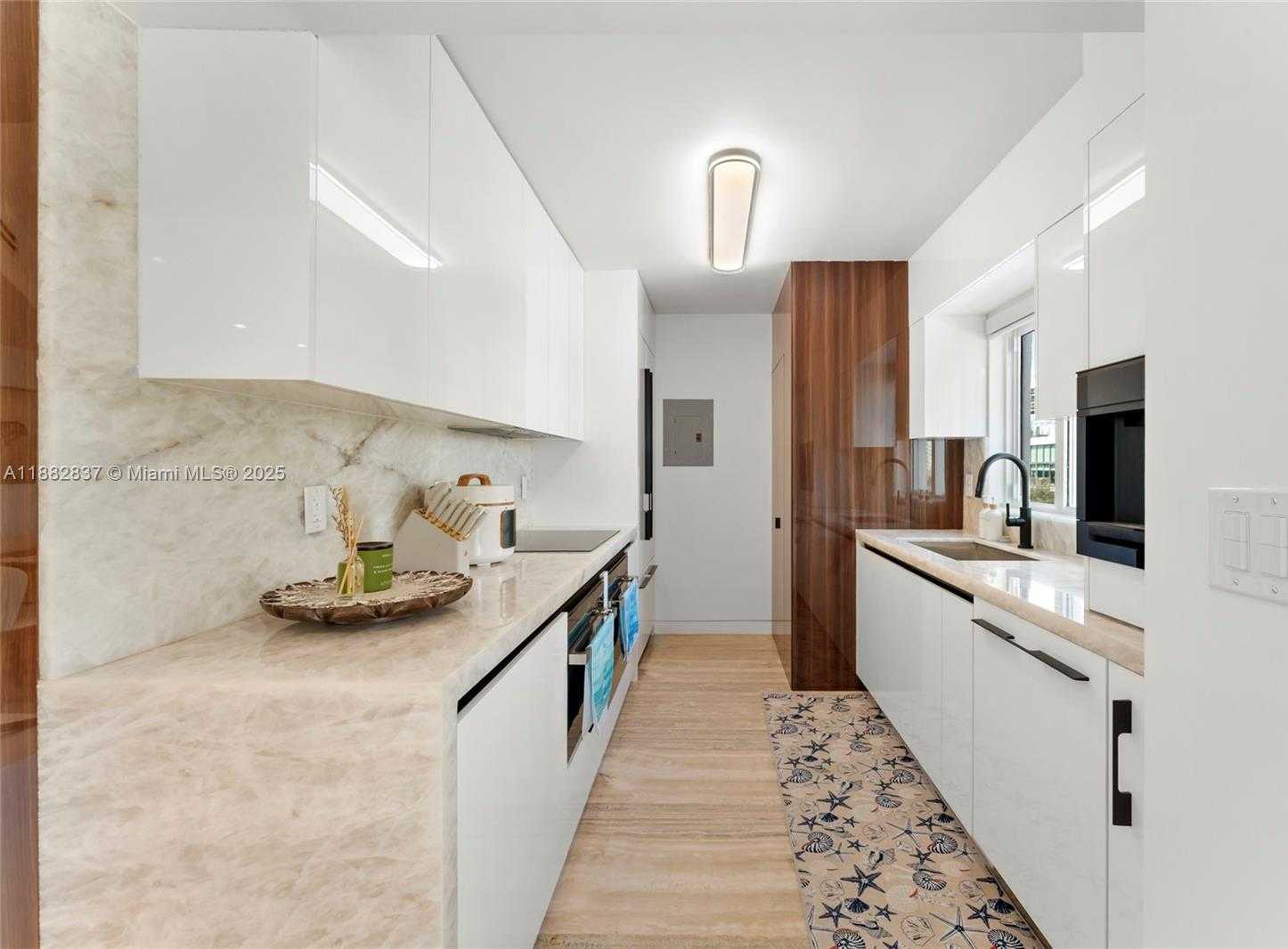 Small Image of 5900 COLLINS AVE #604, Miami Beach Number 19