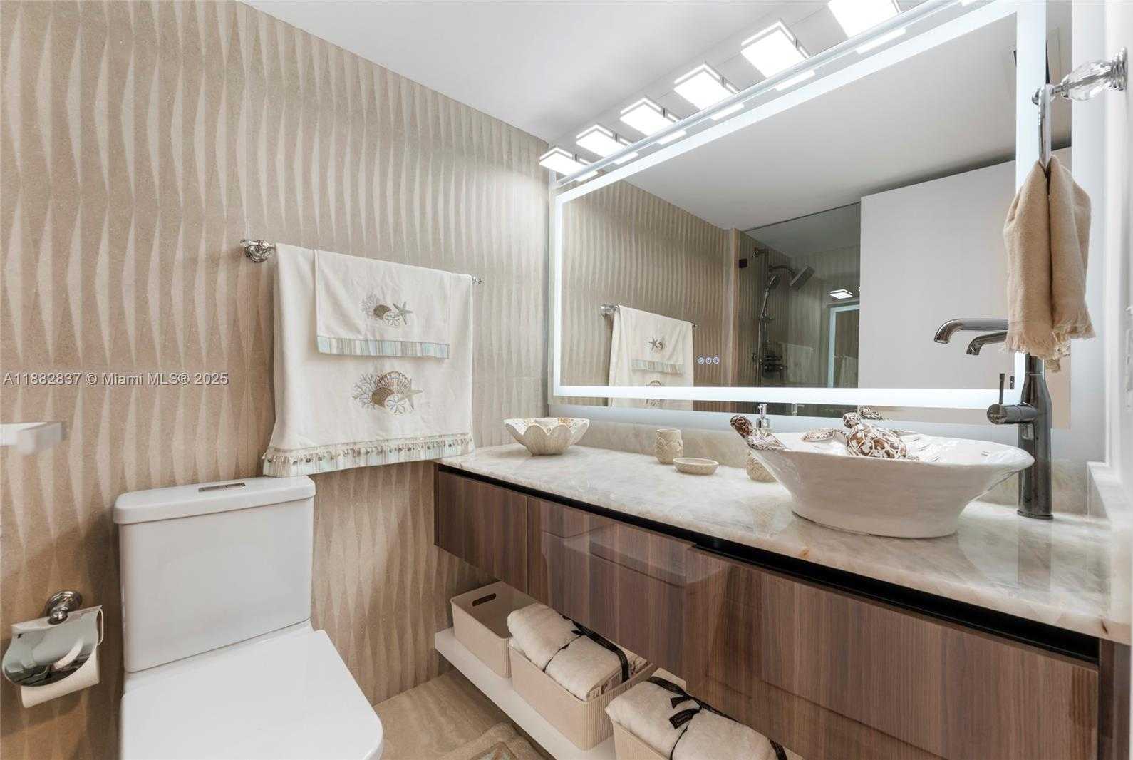 Small Image of 5900 COLLINS AVE #604, Miami Beach Number 29