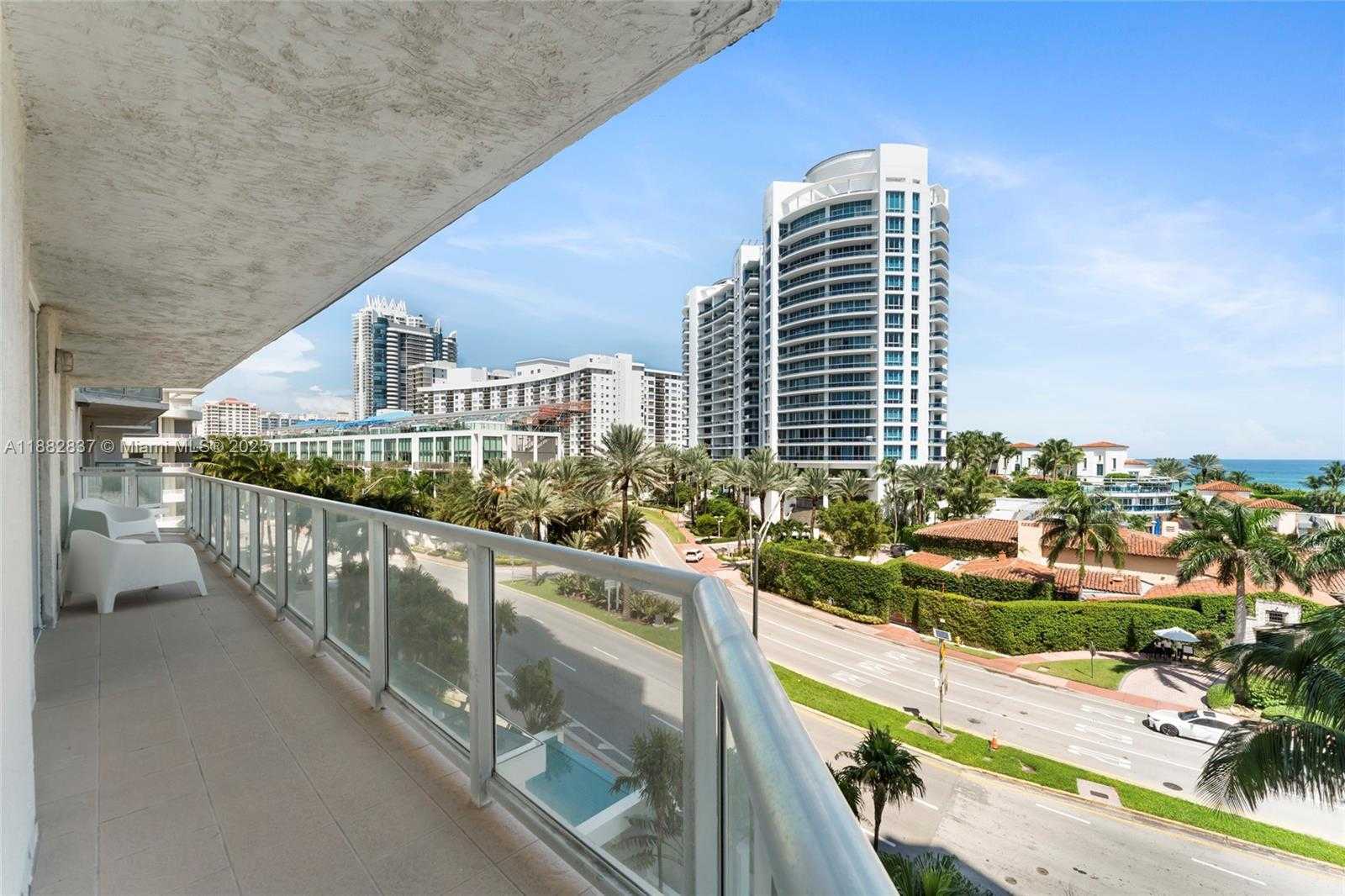 Small Image of 5900 COLLINS AVE #604, Miami Beach Number 9