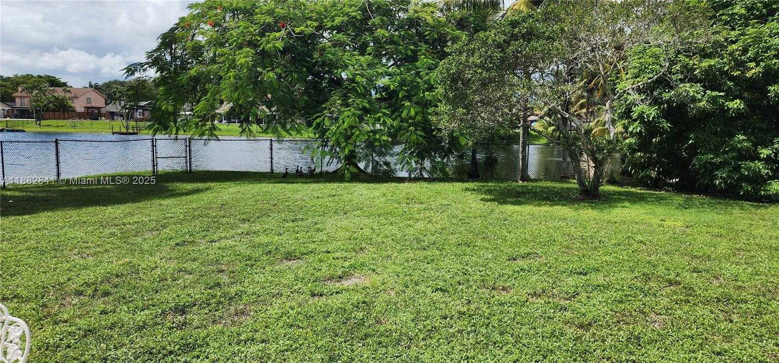 Small Image of 4871 SOUTH WEST 103RD AVE #1, Cooper City Number 23
