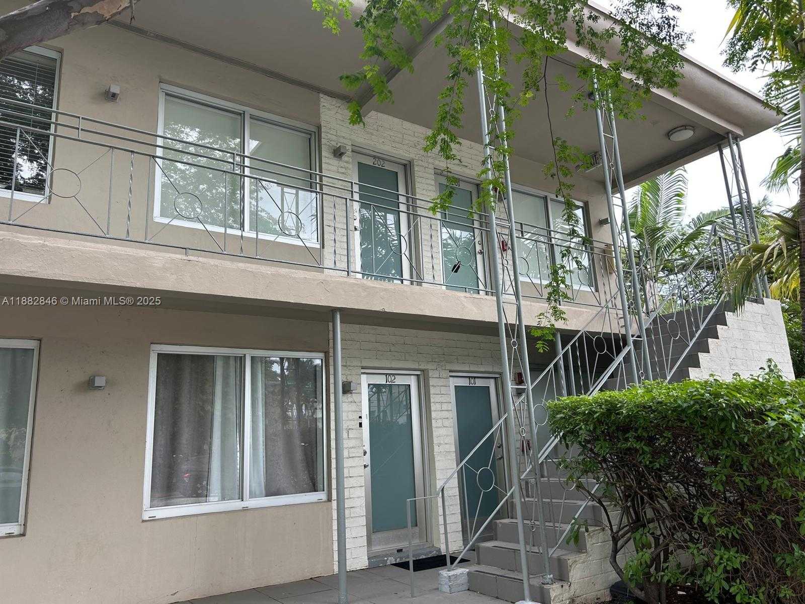Small Image of 801 15TH ST #206, Miami Beach Number 10