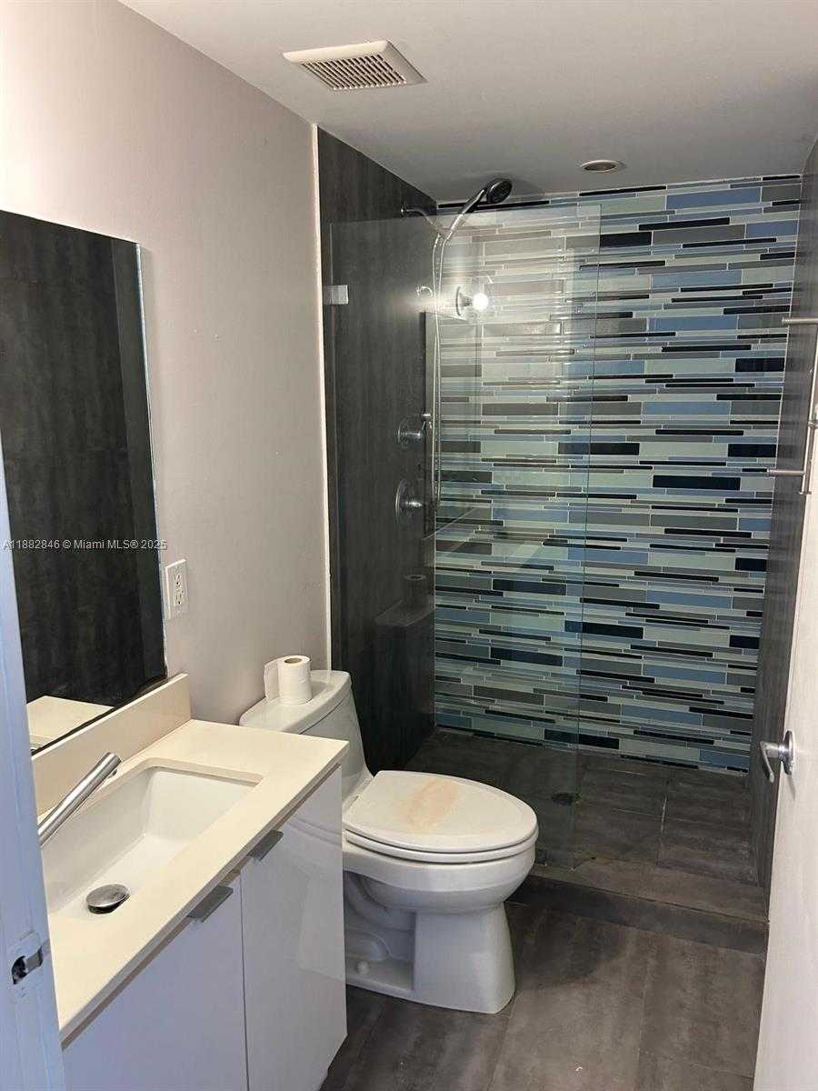 Small Image of 801 15TH ST #206, Miami Beach Number 5