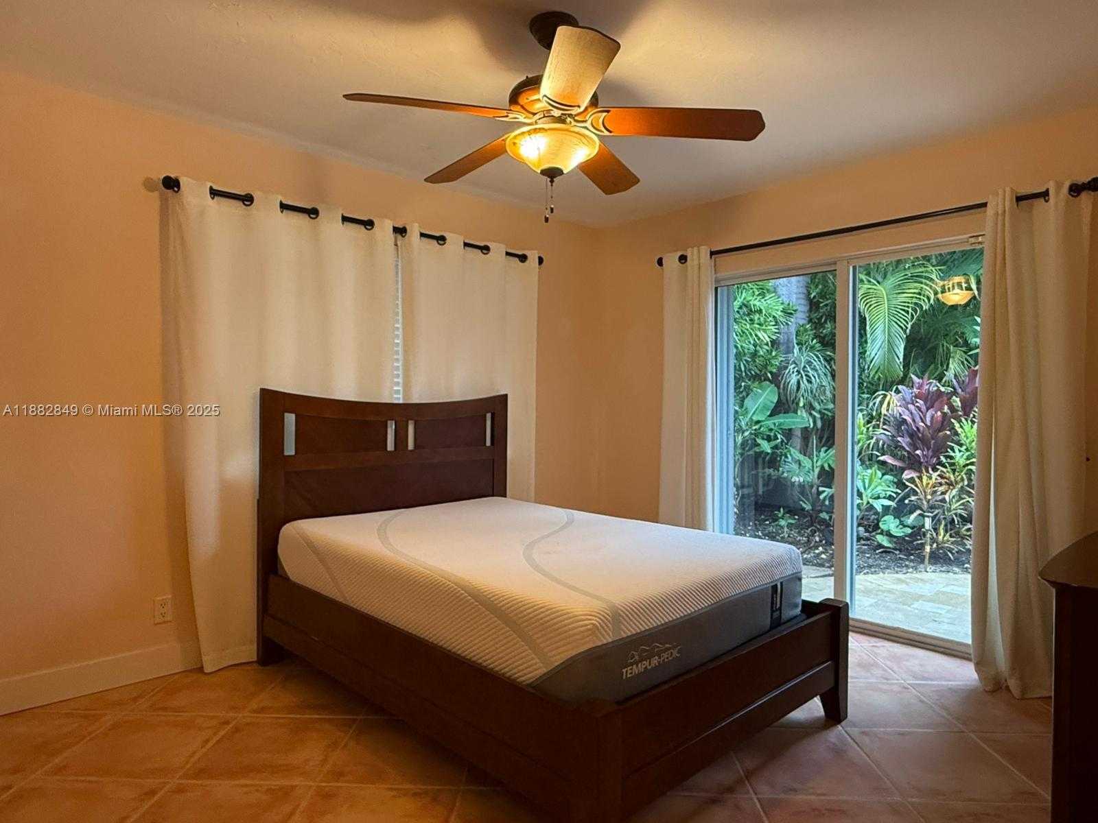 Small Image of 1728 NORTH EAST 39TH ST #NA, Oakland Park Number 13
