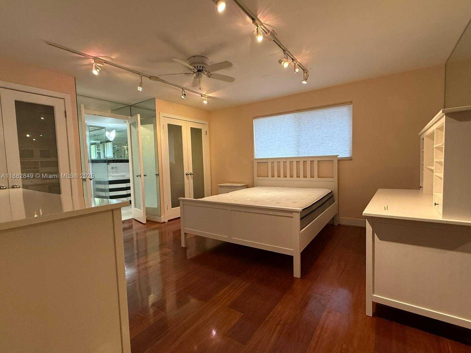 Small Image of 1728 NORTH EAST 39TH ST #NA, Oakland Park Number 3