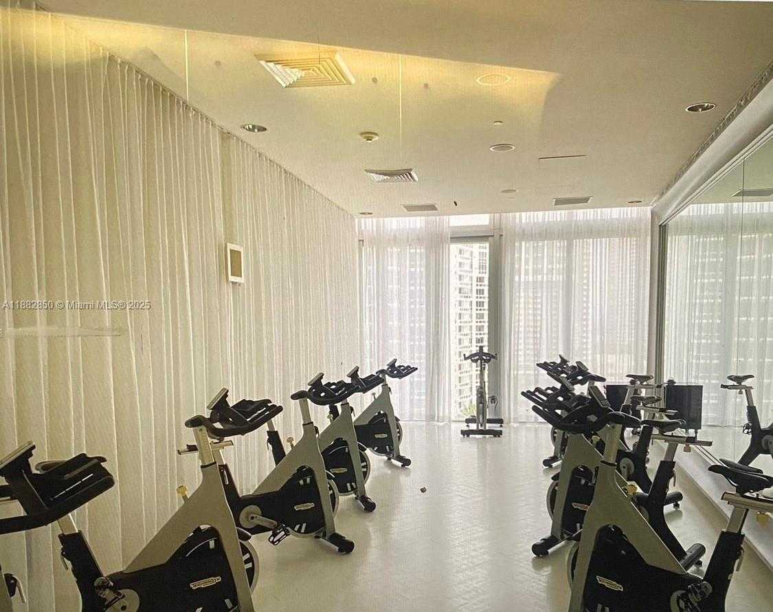 Small Image of 495 BRICKELL AVE #707, Miami Number 14