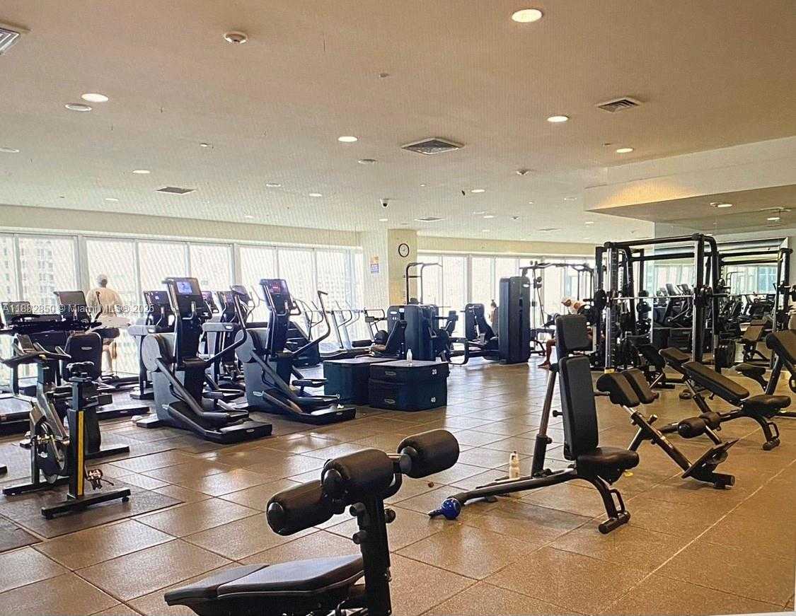 Small Image of 495 BRICKELL AVE #707, Miami Number 15