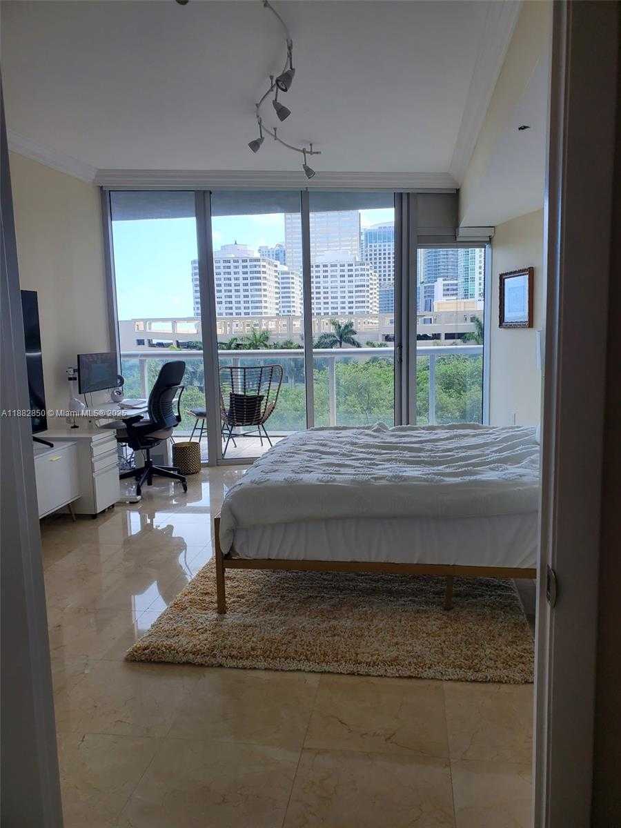 Small Image of 495 BRICKELL AVE #707, Miami Number 2