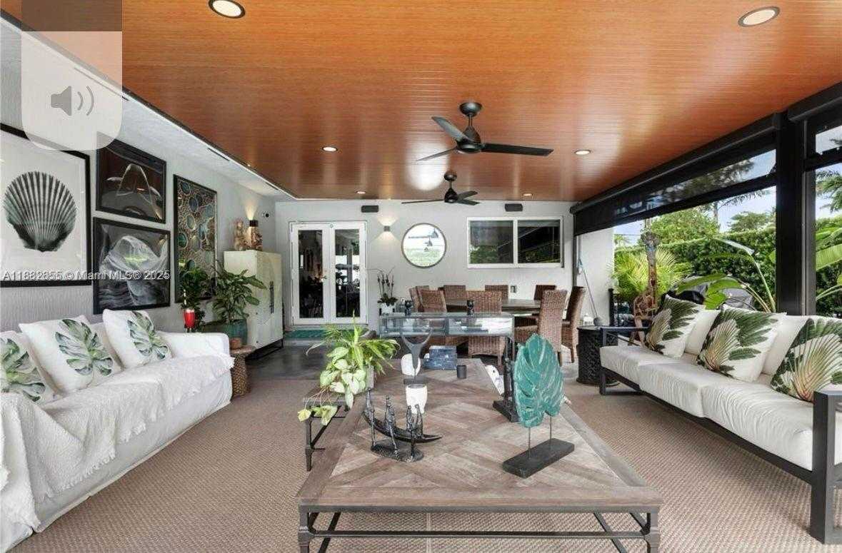 Small Image of 284 NORTH EAST 116TH ST, Miami Number 15