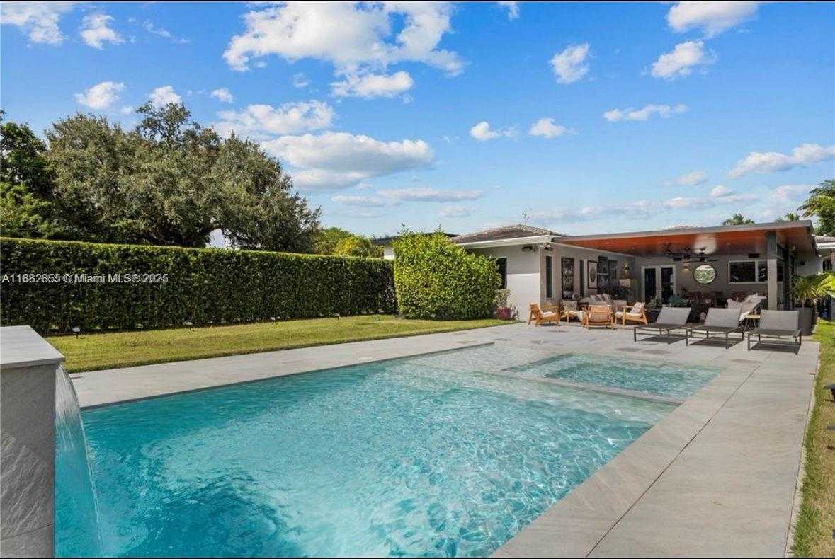 Small Image of 284 NORTH EAST 116TH ST, Miami Number 16