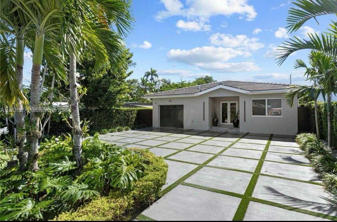 Small Image of 284 NORTH EAST 116TH ST, Miami Number 2