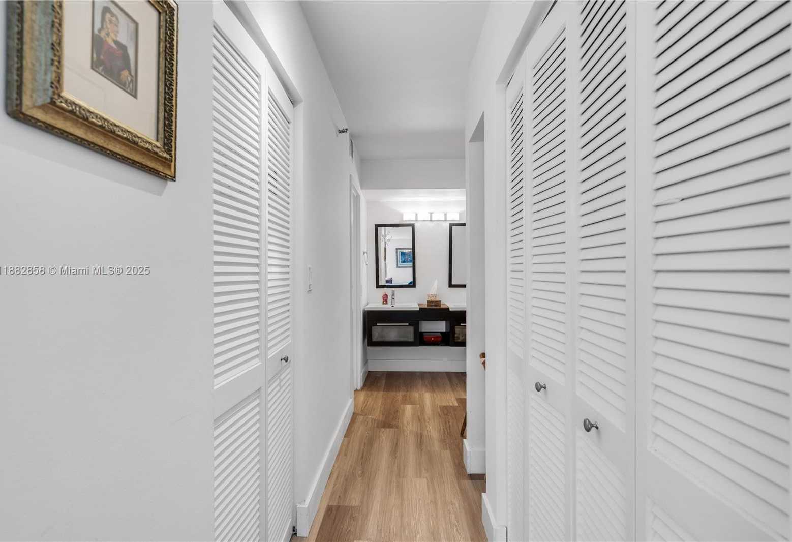 Small Image of 2501 BRICKELL AV #201, Miami Number 10