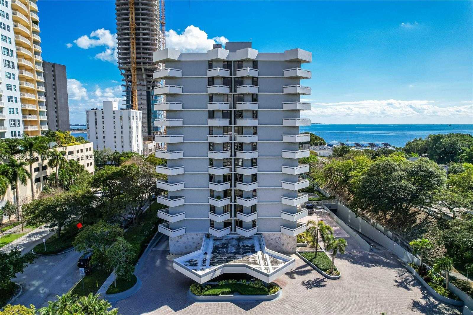 Small Image of 2501 BRICKELL AV #201, Miami Number 20