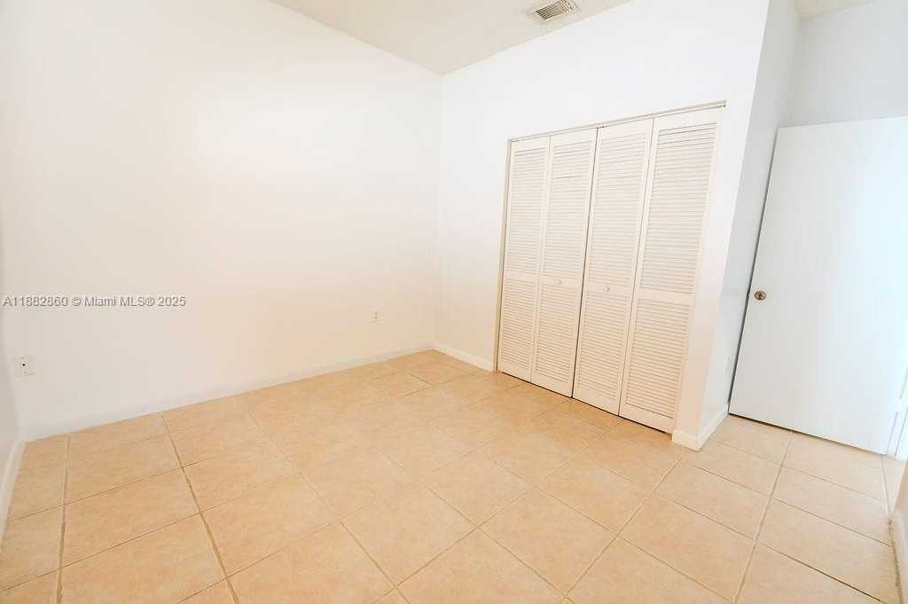Small Image of 8117 NORTH WEST 199TH TER, Hialeah Number 23
