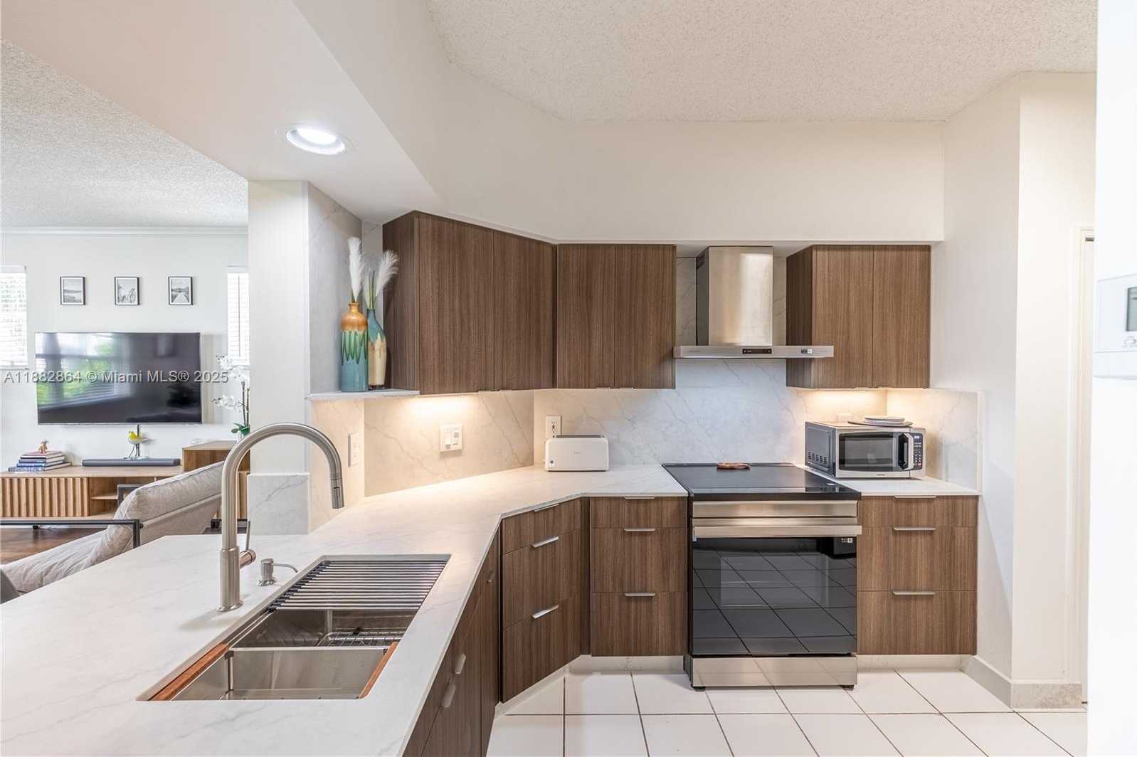 Small Image of 3255 NORTH EAST 184TH ST #12217, Aventura Number 18
