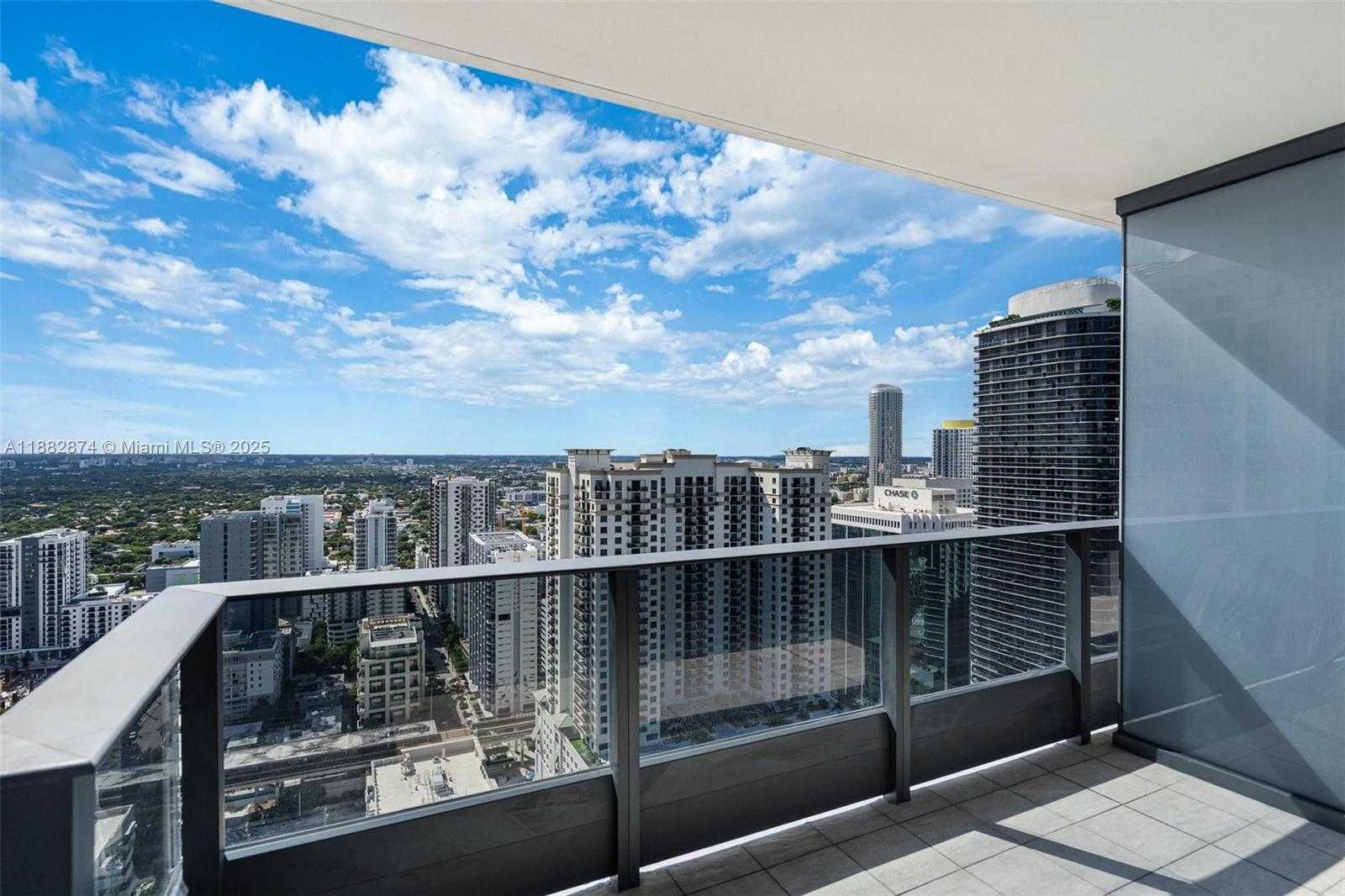 Small Image of 1000 BRICKELL PLZ #3811, Miami Number 10