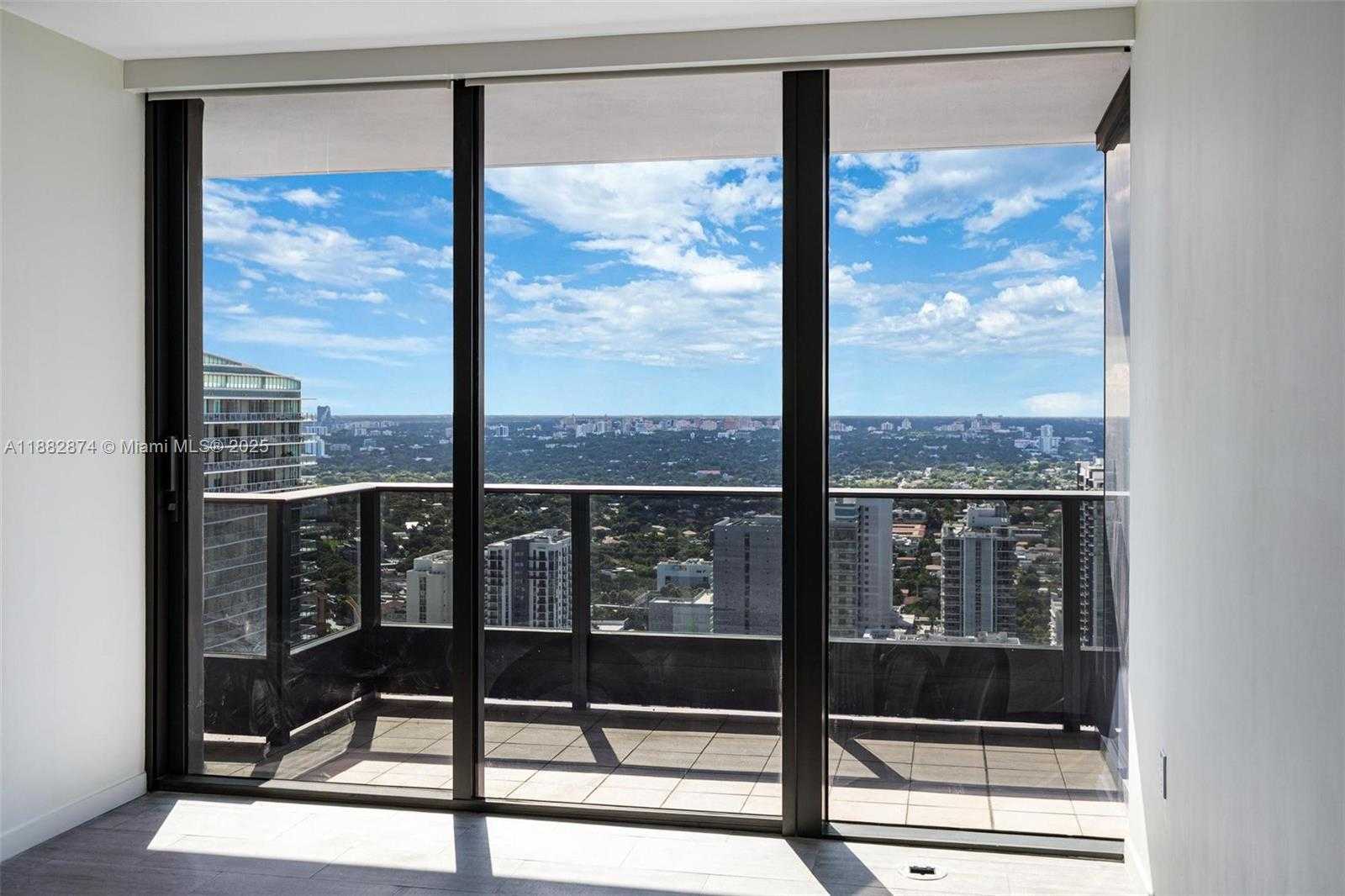 Small Image of 1000 BRICKELL PLZ #3811, Miami Number 28