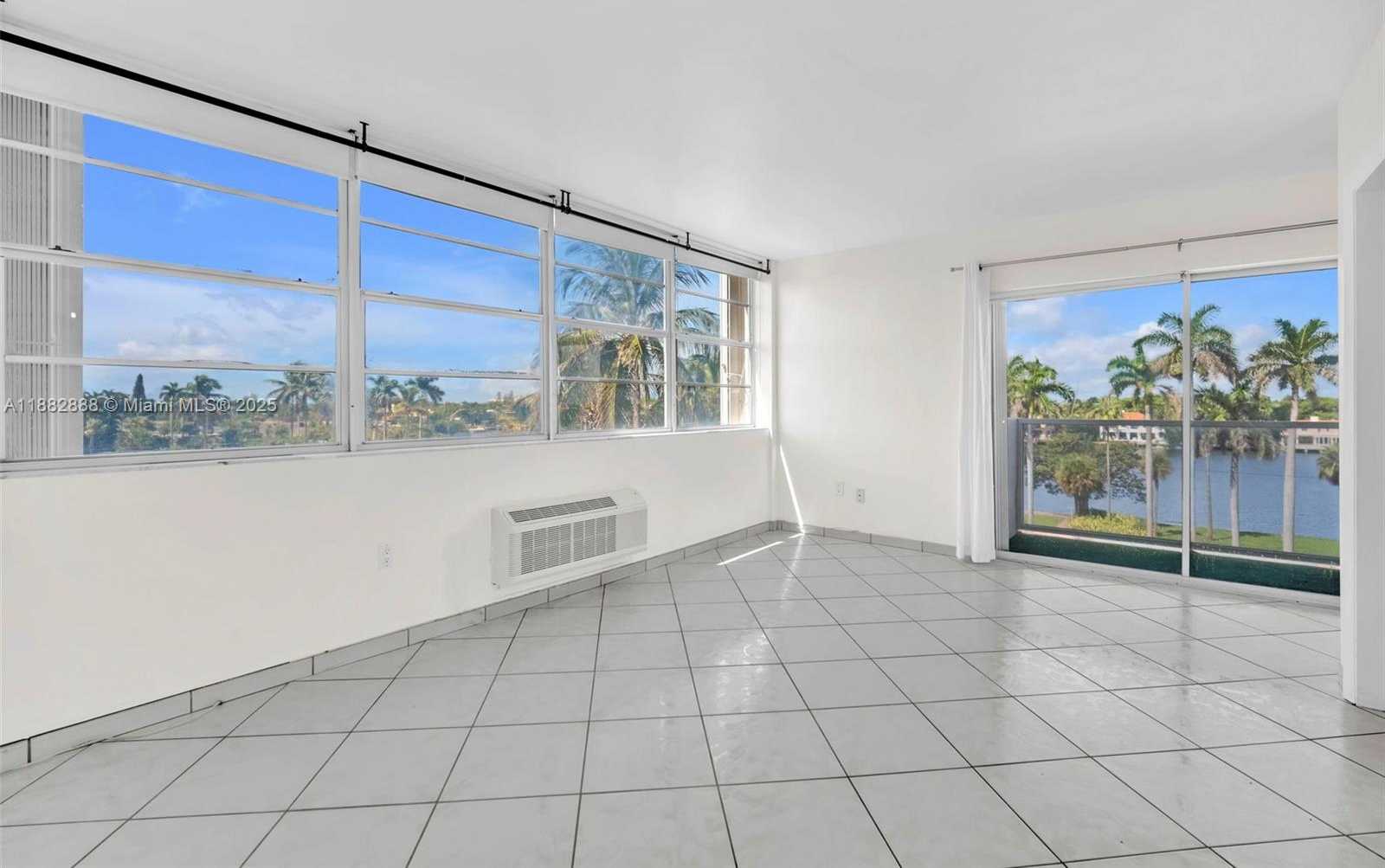 Small Image of 5313 COLLINS AVE #502, Miami Beach Number 18