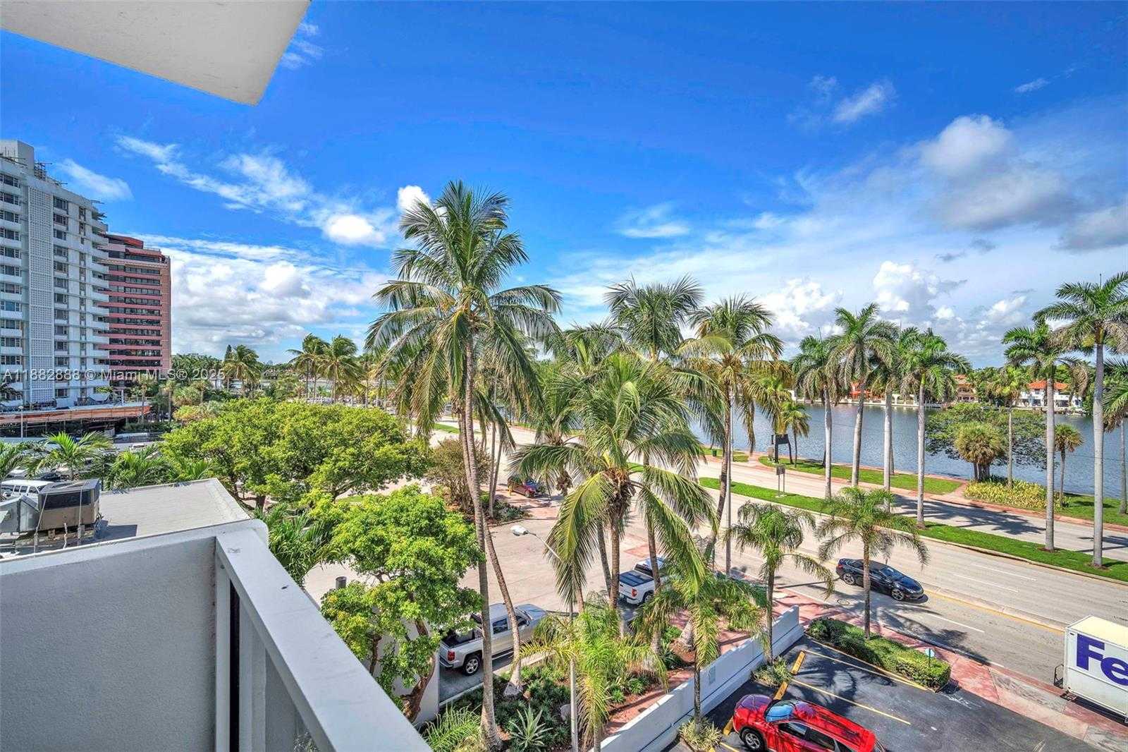 Small Image of 5313 COLLINS AVE #502, Miami Beach Number 24