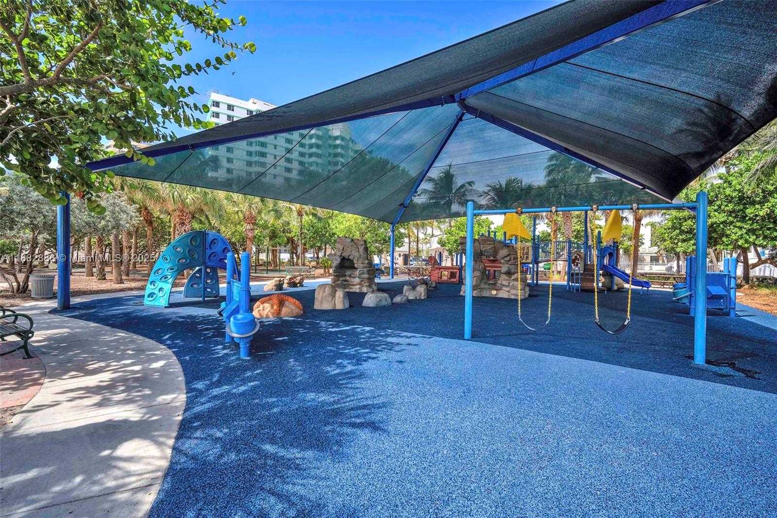 Small Image of 5313 COLLINS AVE #502, Miami Beach Number 27