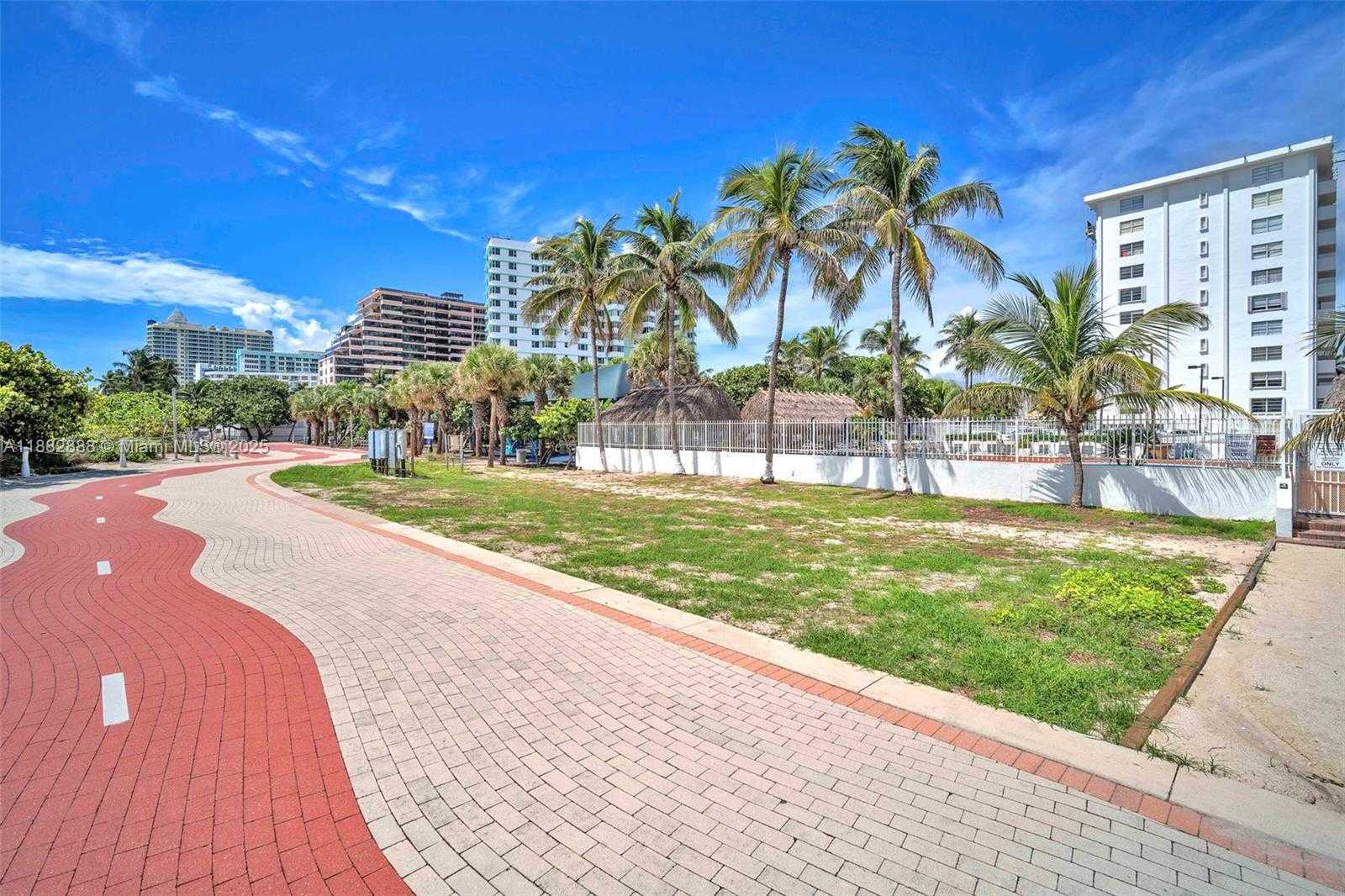 Small Image of 5313 COLLINS AVE #502, Miami Beach Number 28