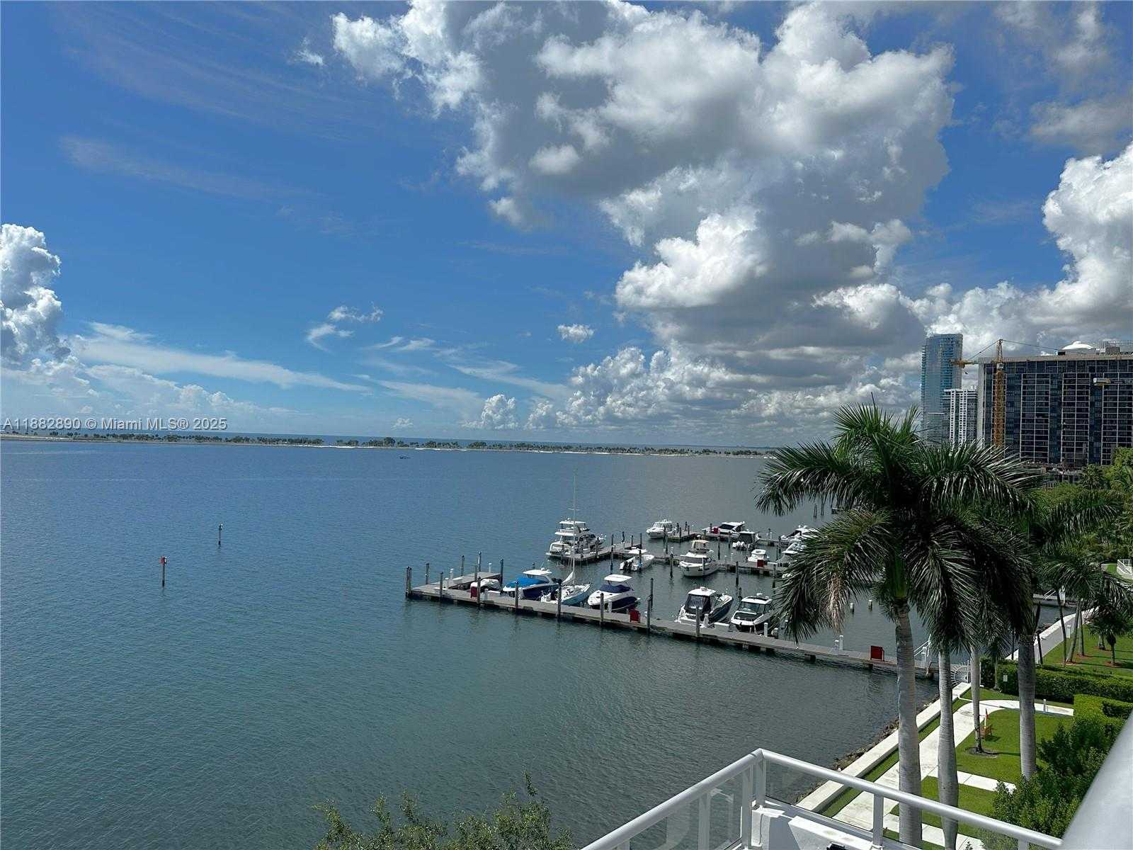 Small Image of 1541 BRICKELL AVE #C608, Miami Number 13