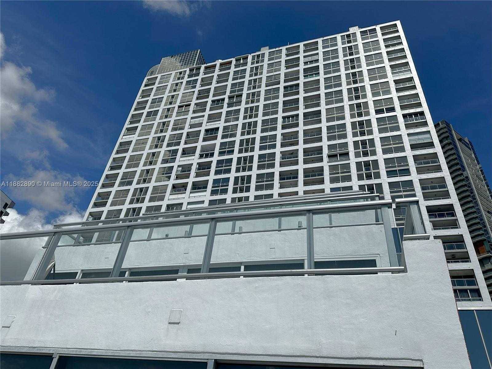 Small Image of 1541 BRICKELL AVE #C608, Miami Number 15