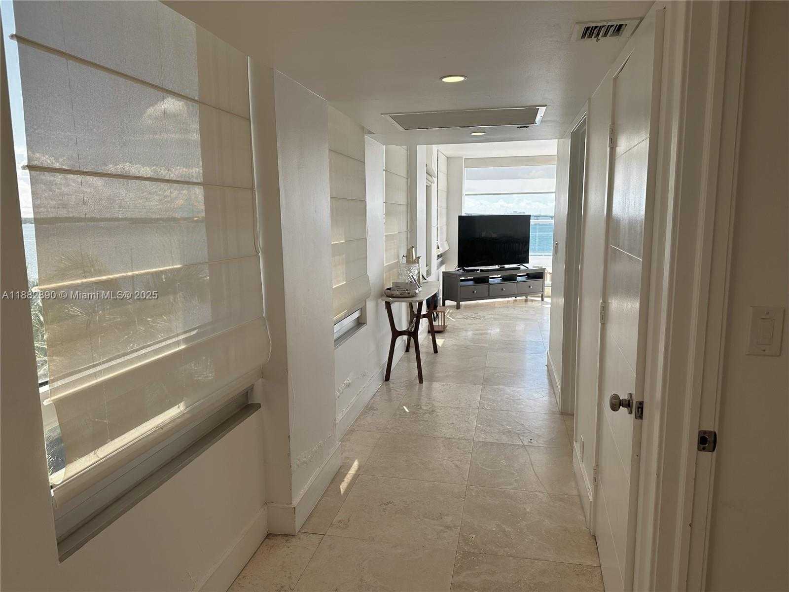 Small Image of 1541 BRICKELL AVE #C608, Miami Number 17
