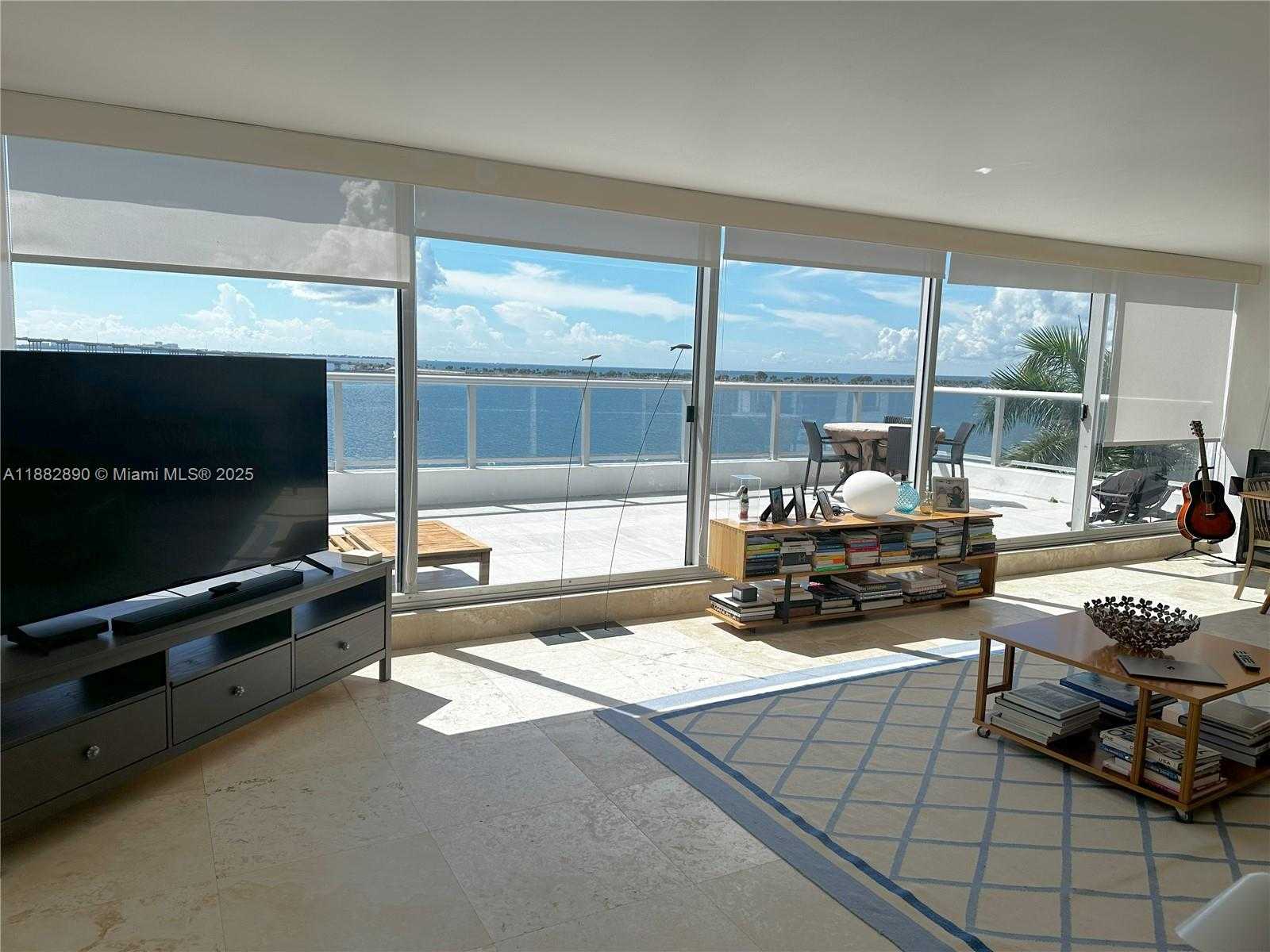 Small Image of 1541 BRICKELL AVE #C608, Miami Number 4