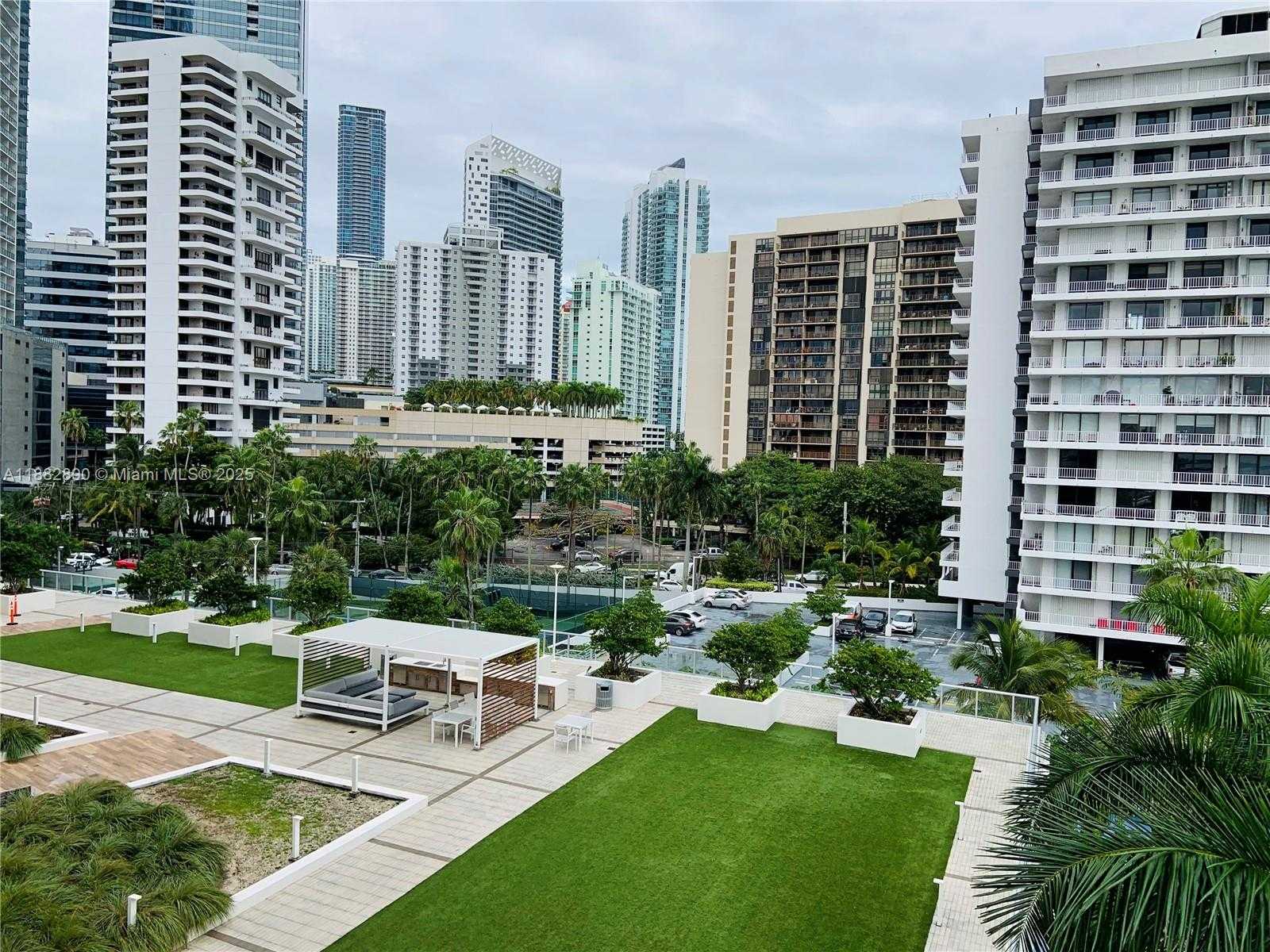 Small Image of 1541 BRICKELL AVE #C608, Miami Number 48