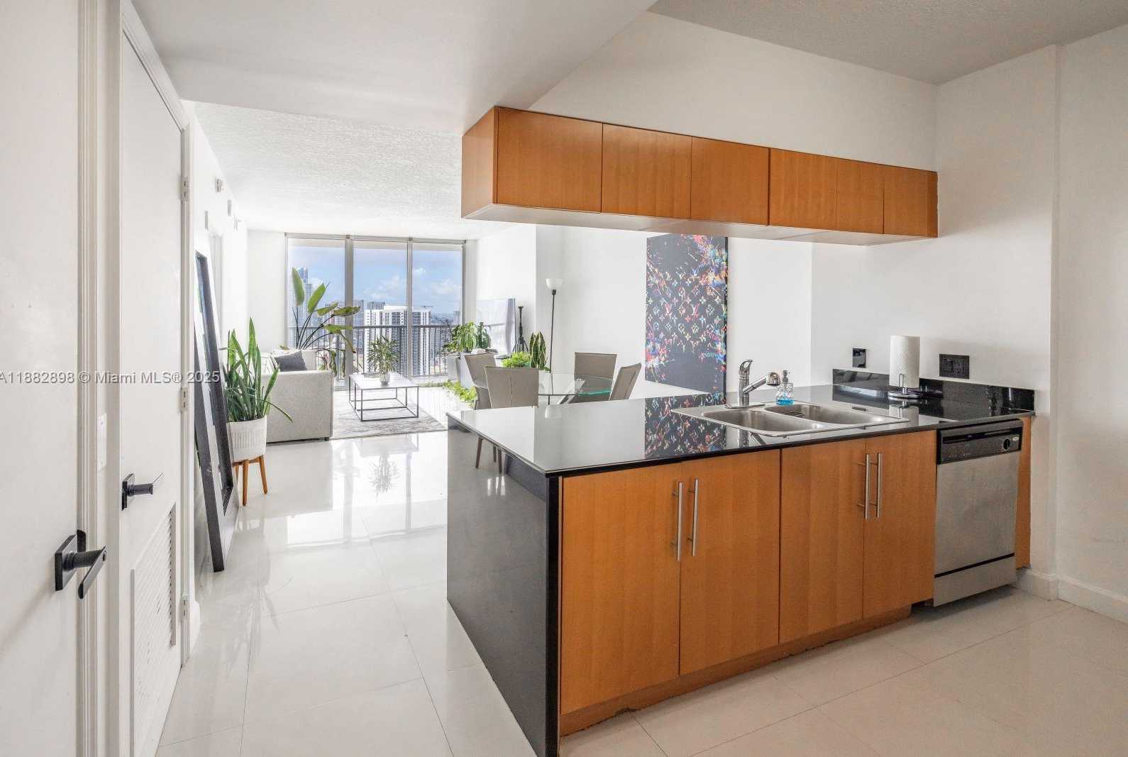 Small Image of 1750 NORTH BAYSHORE DR #4312, Miami Number 2
