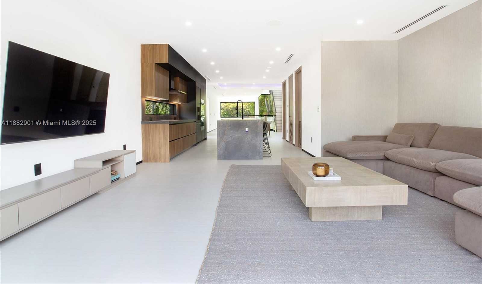 Small Image of 420 SOUTH WEST 15TH RD #420, Miami Number 27