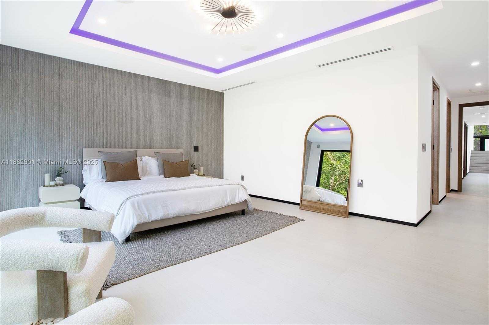Small Image of 420 SOUTH WEST 15TH RD #420, Miami Number 40