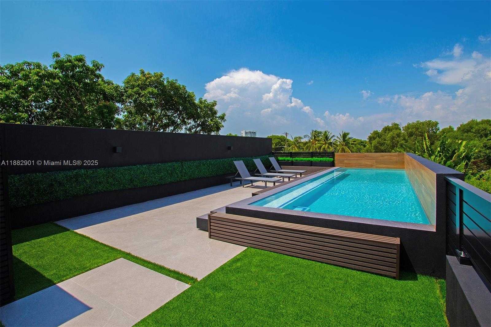 Small Image of 420 SOUTH WEST 15TH RD #420, Miami Number 6