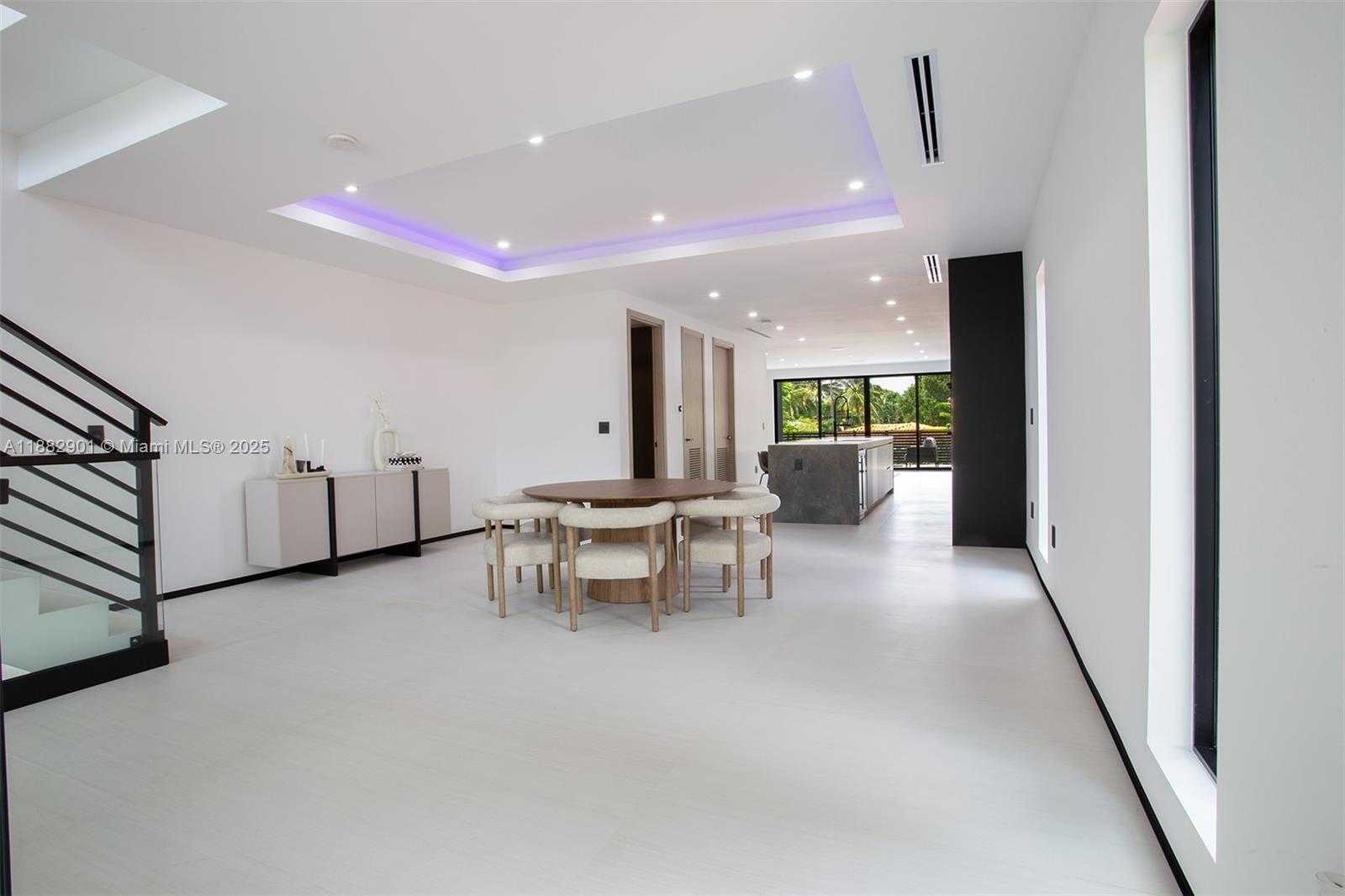 Small Image of 420 SOUTH WEST 15TH RD #420, Miami Number 66