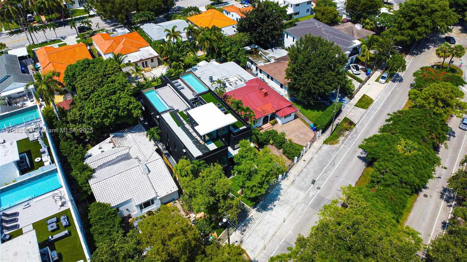 Small Image of 420 SOUTH WEST 15TH RD #420, Miami Number 70