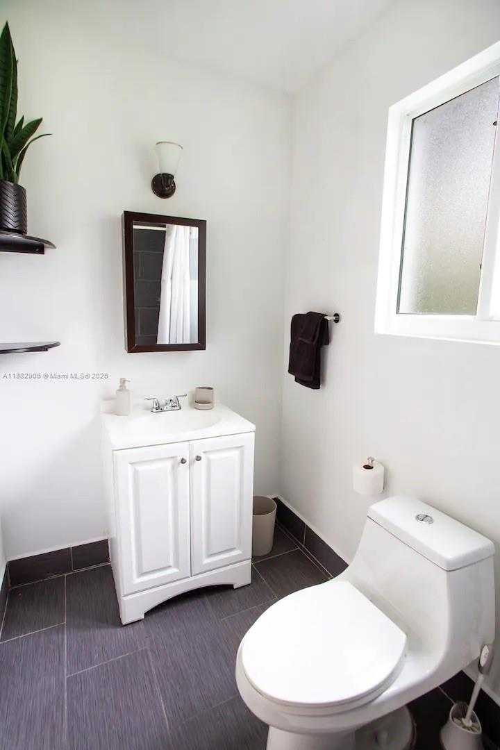 Small Image of 1022 SOUTH WEST 3RD AVE, Miami Number 24