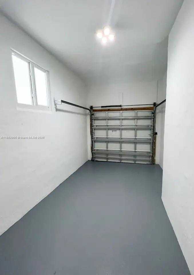 Small Image of 1022 SOUTH WEST 3RD AVE, Miami Number 33