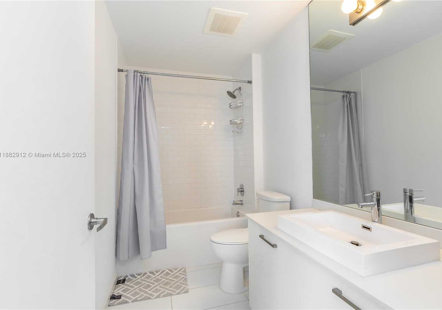 Small Image of 151 SOUTH EAST 1ST ST #1107, Miami Number 26