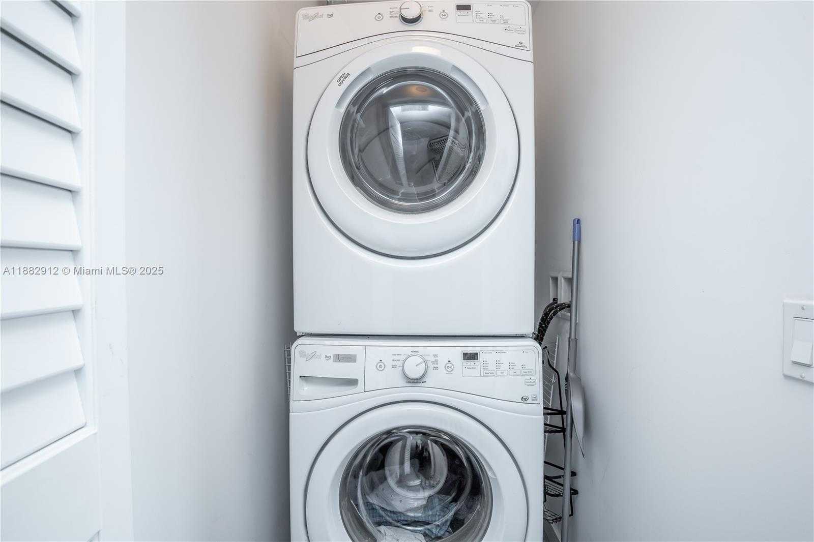 Small Image of 151 SOUTH EAST 1ST ST #1107, Miami Number 27
