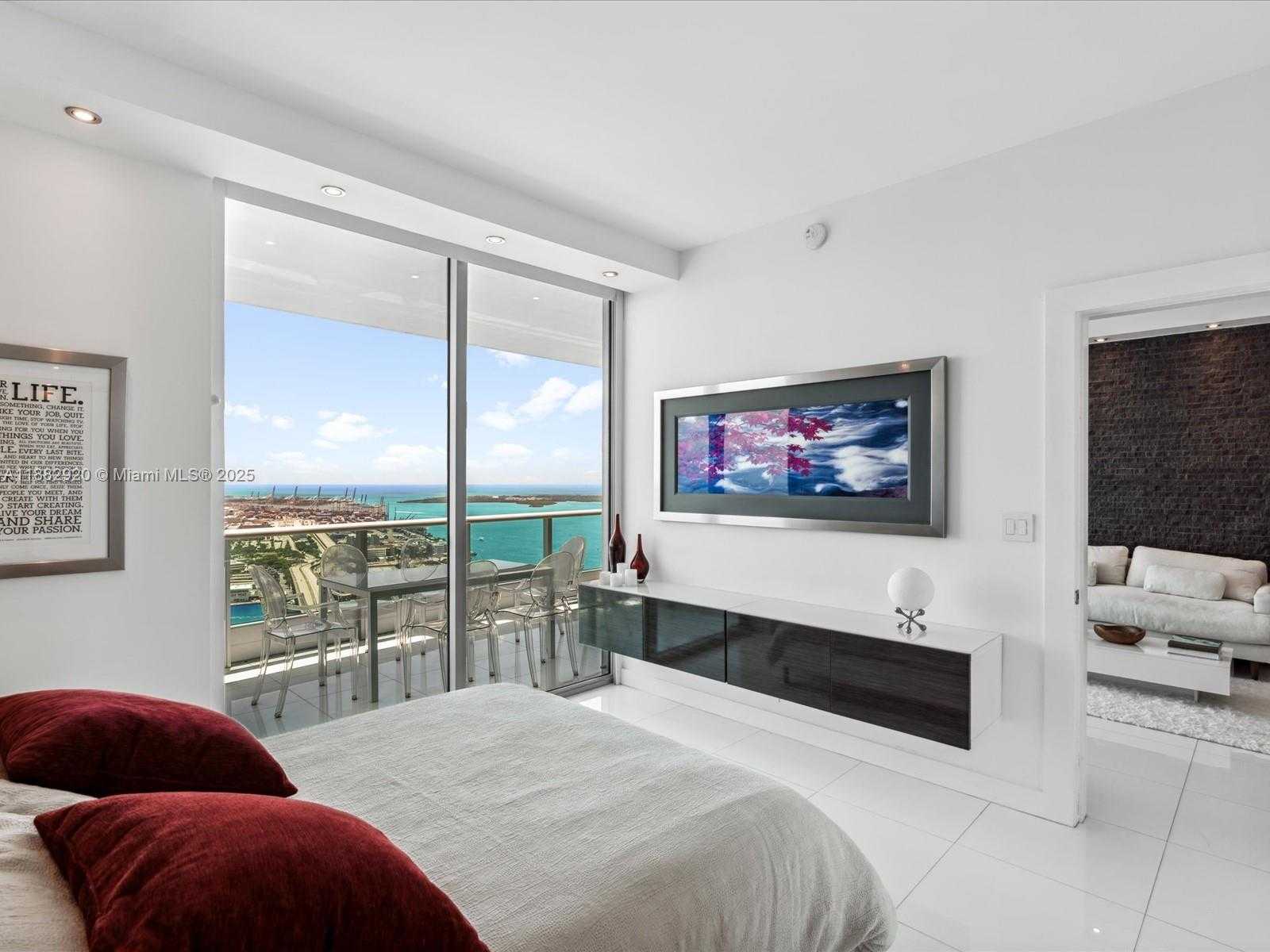 Small Image of 900 BISCAYNE BLVD #5507, Miami Number 18