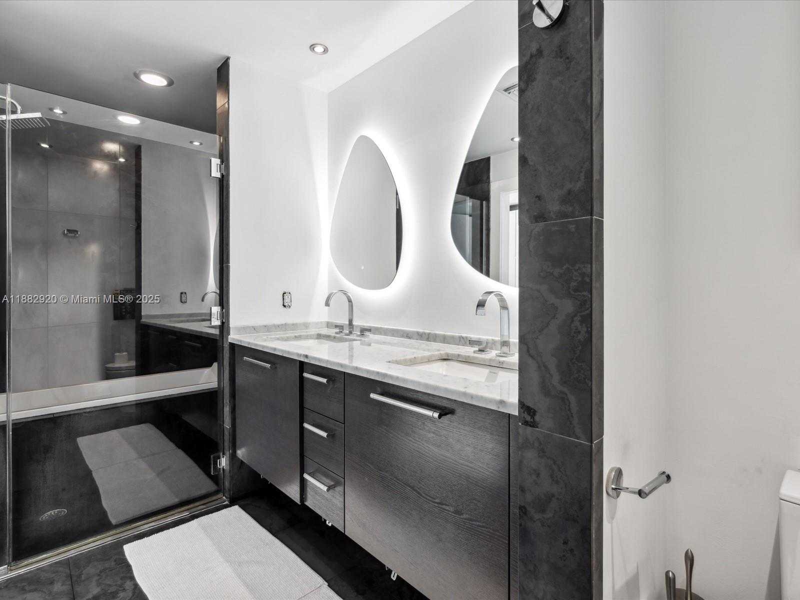 Small Image of 900 BISCAYNE BLVD #5507, Miami Number 20