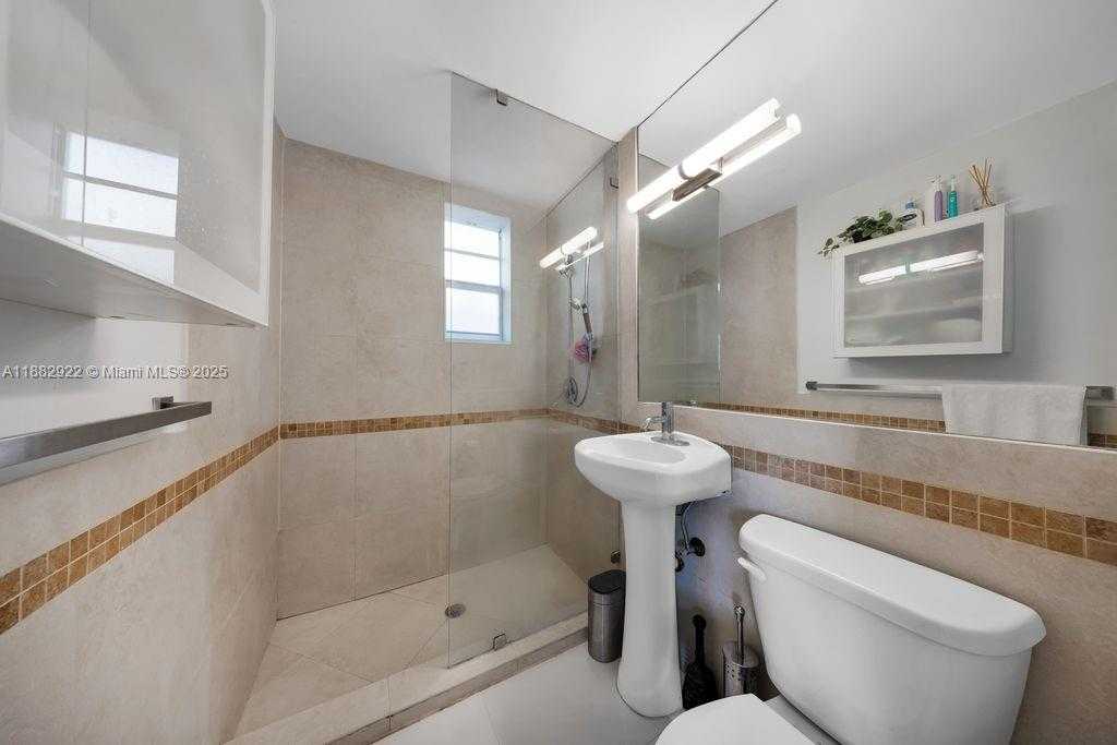 Small Image of 1000 MERIDIAN AVE #12, Miami Beach Number 14