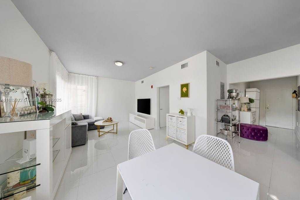 Small Image of 1000 MERIDIAN AVE #12, Miami Beach Number 7