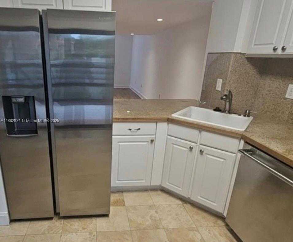 Small Image of 7870 SOUTH WEST 102ND LN #., Miami Number 3