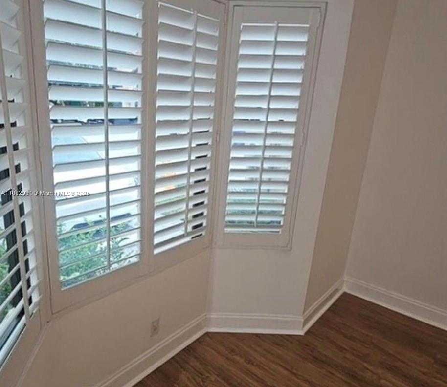 Small Image of 7870 SOUTH WEST 102ND LN #., Miami Number 5