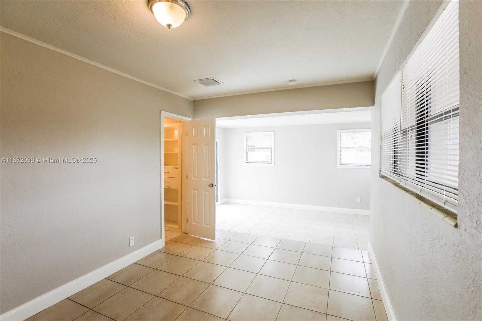 Small Image of 1500 NORTH WEST 43 ST, Oakland Park Number 11