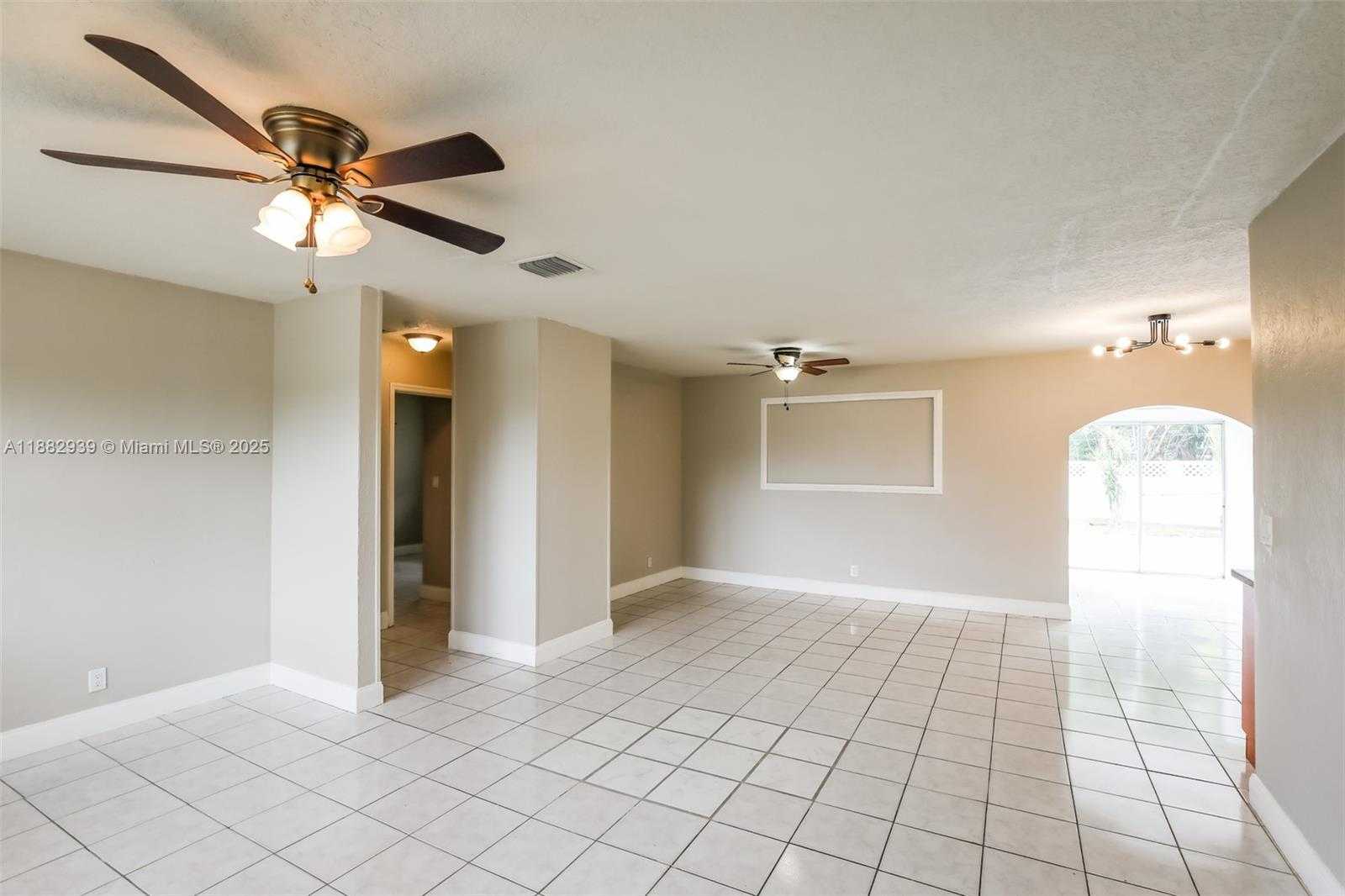 Small Image of 1500 NORTH WEST 43 ST, Oakland Park Number 4