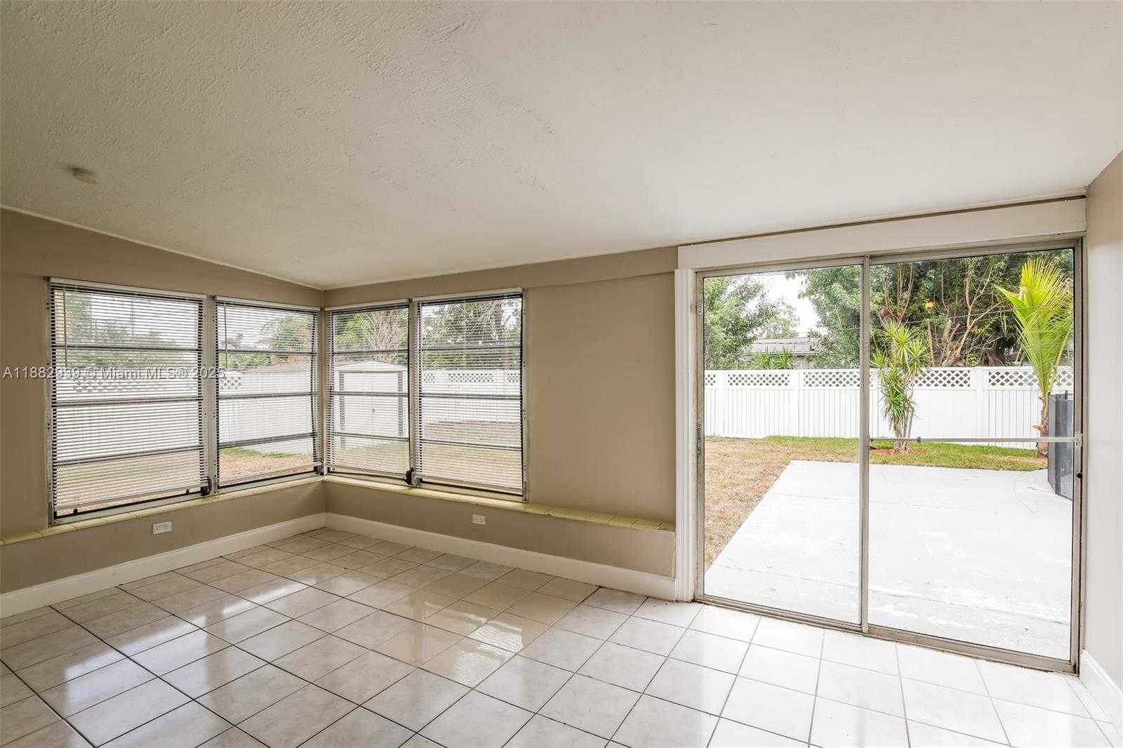 Small Image of 1500 NORTH WEST 43 ST, Oakland Park Number 5