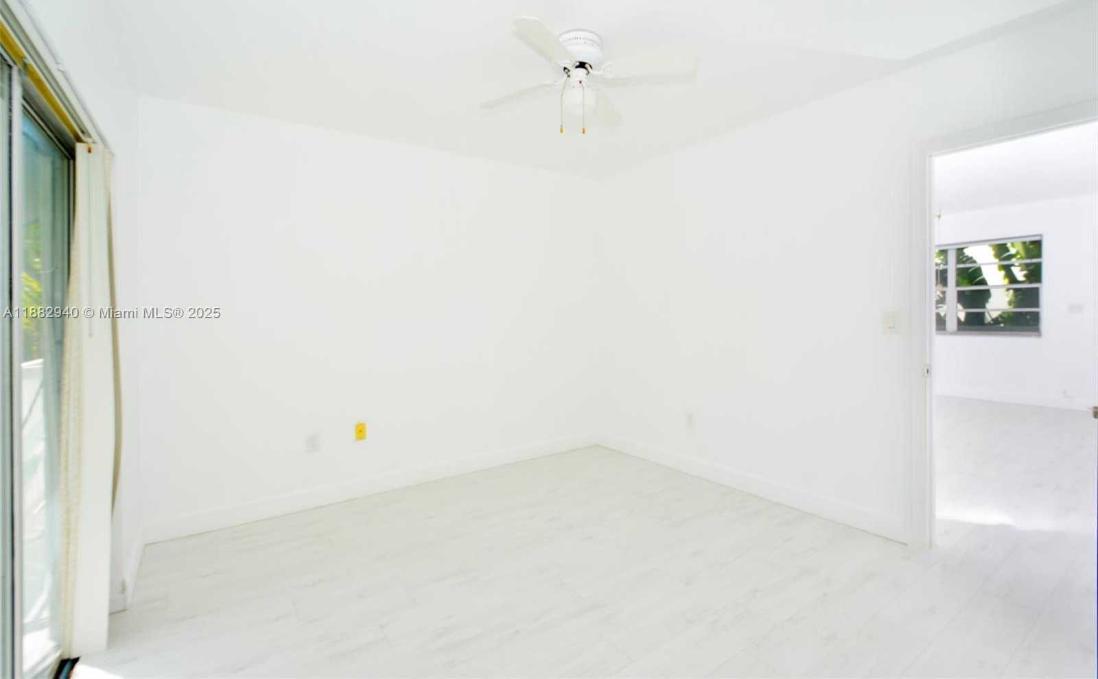 Small Image of 344 MERIDIAN AVE #2B, Miami Beach Number 6